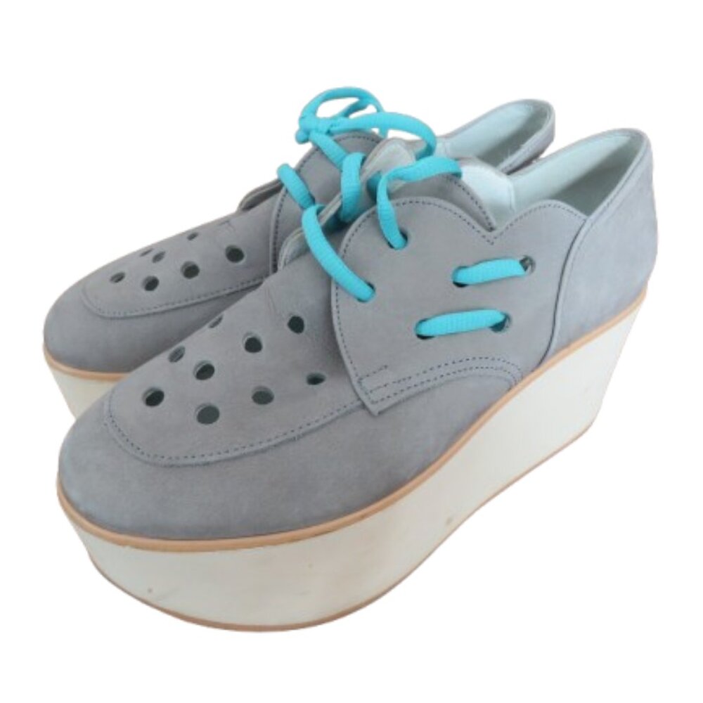 Platform Wedge Lace-Up Women's Shoe in Light Gray with Aqua Laces